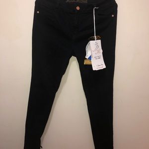 Black skinny jeans
